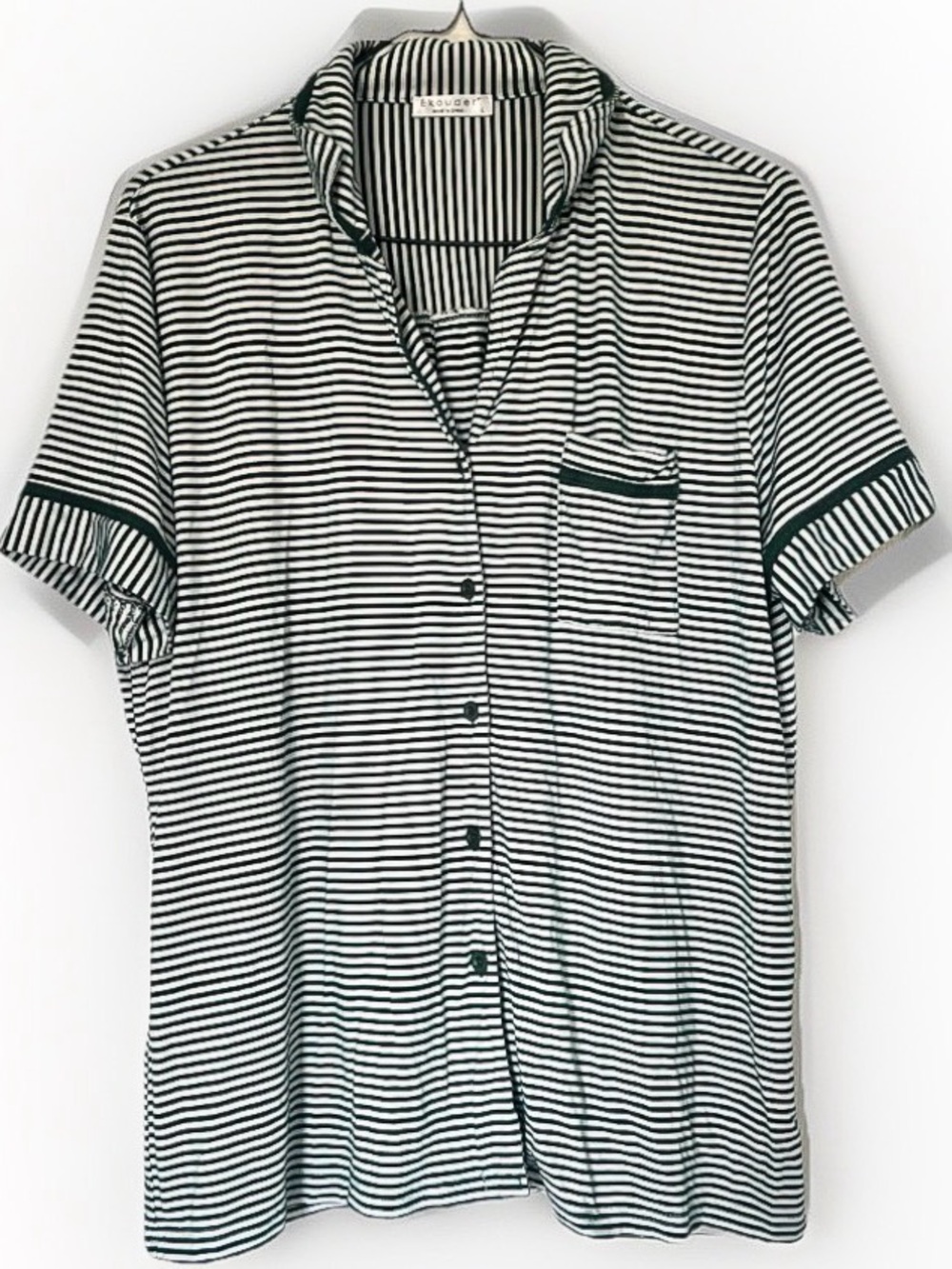 Ekouaer Green And White Stripped Women’s L/XL Pajama Set Button Up And Shorts
